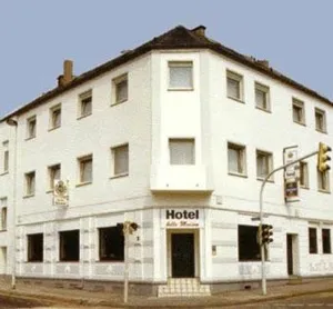 Das Hotel Hölterhoff an der Ecke Hildener Straße in Solingen-Ohligs